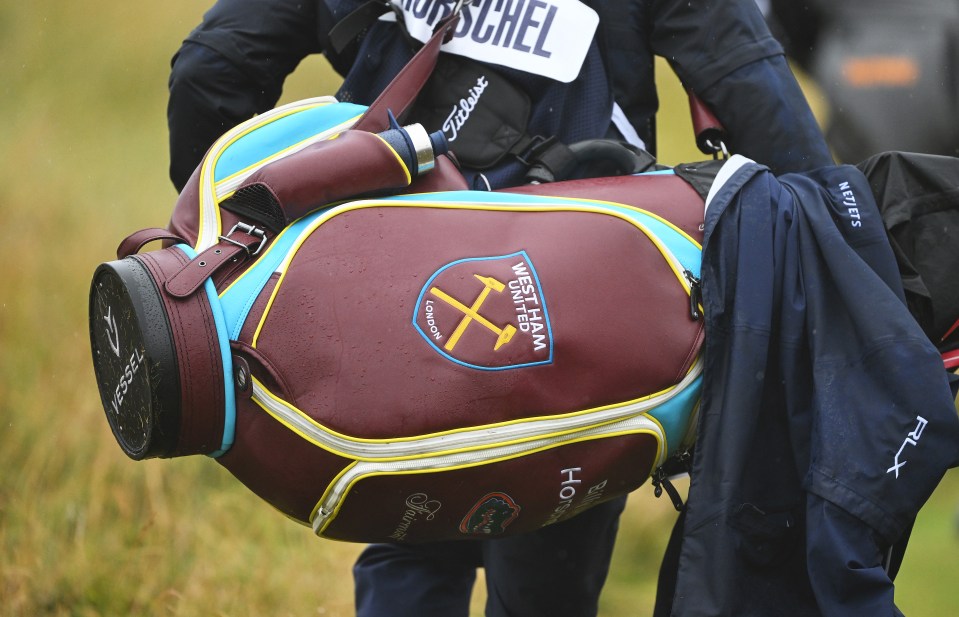 Inside Billy Horschels Bag: Clubs, Gear, and West Ham Pride