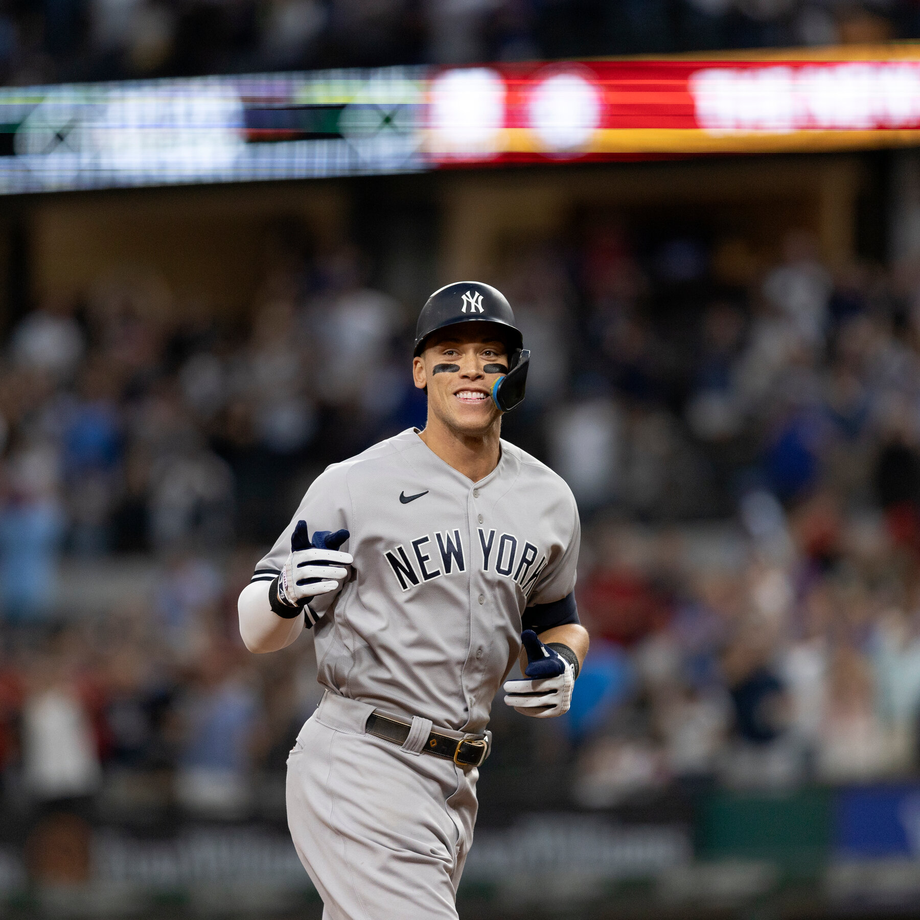 Aaron Judge and the Race for the MLB Home Run Record: A Complete Overview