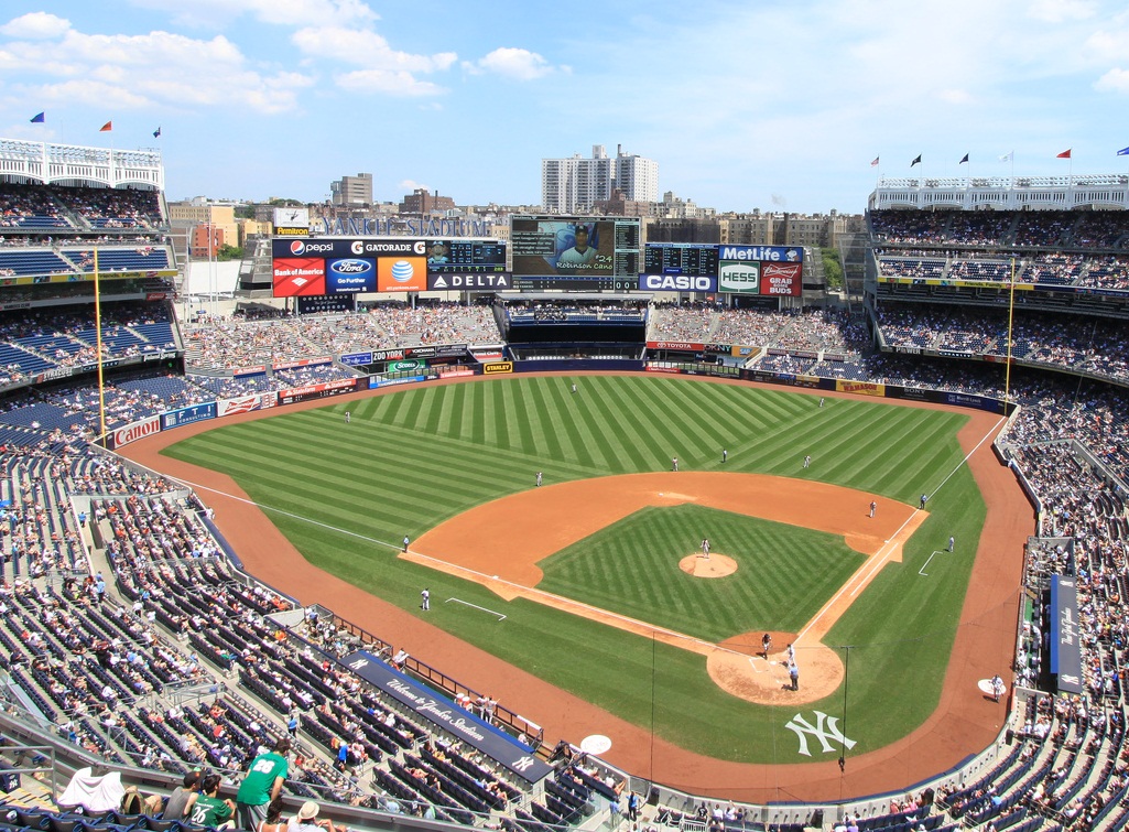 capacity of new york yankee stadium