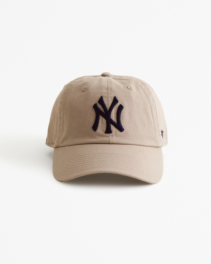 Yankee Hat: Get the Inside Scoop on the Hottest Styles and Where to Find the Perfect One for You Today