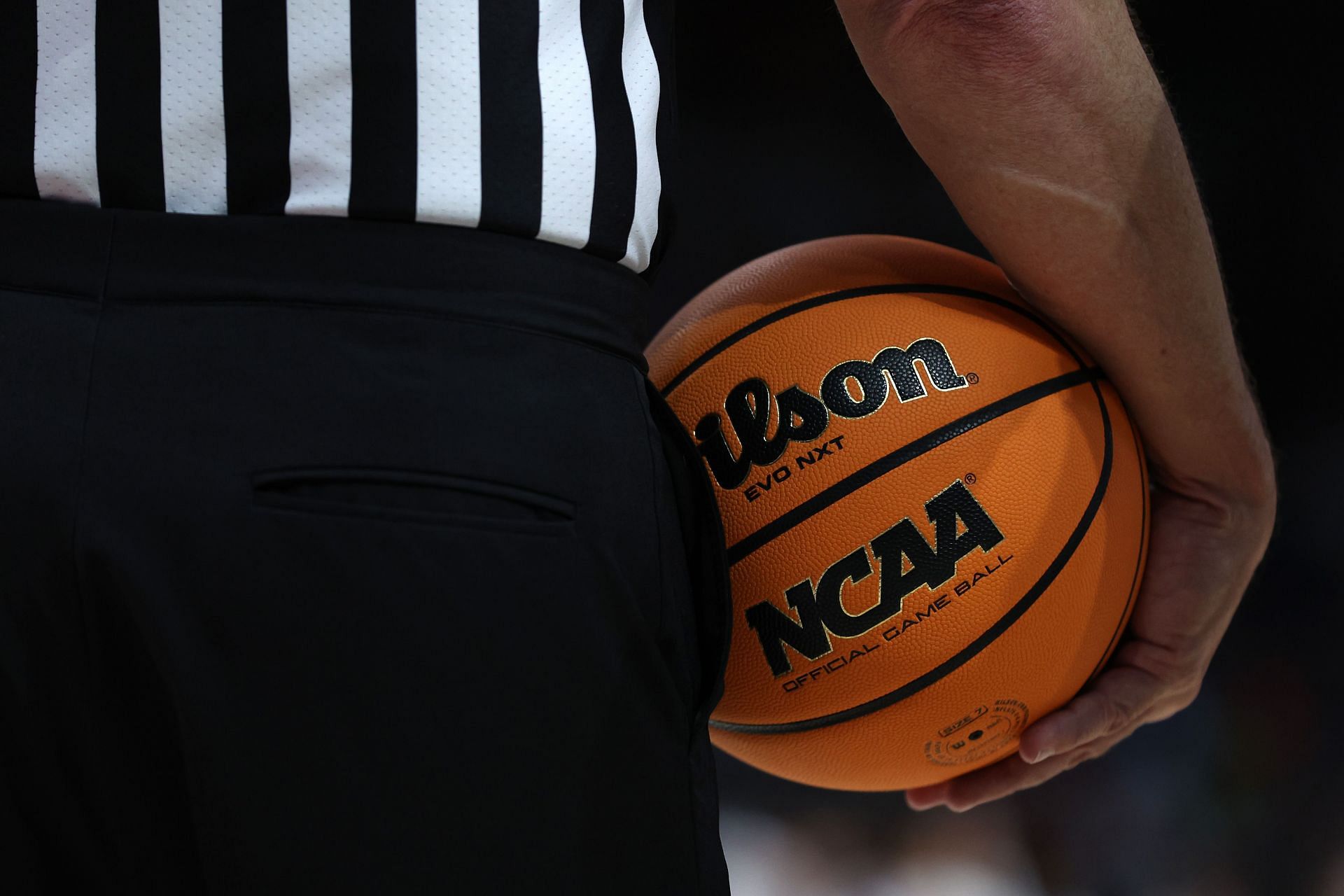 NCAA Basketball Timeouts: TV Timeouts and Media Timeout Rules