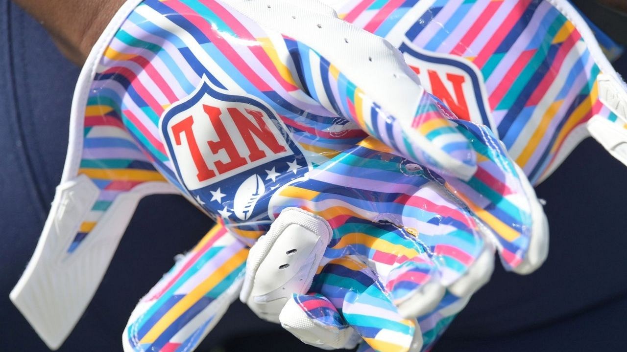 Whats with the NFL Tie Dye? |  Check Out the Coolest Looks and Trends