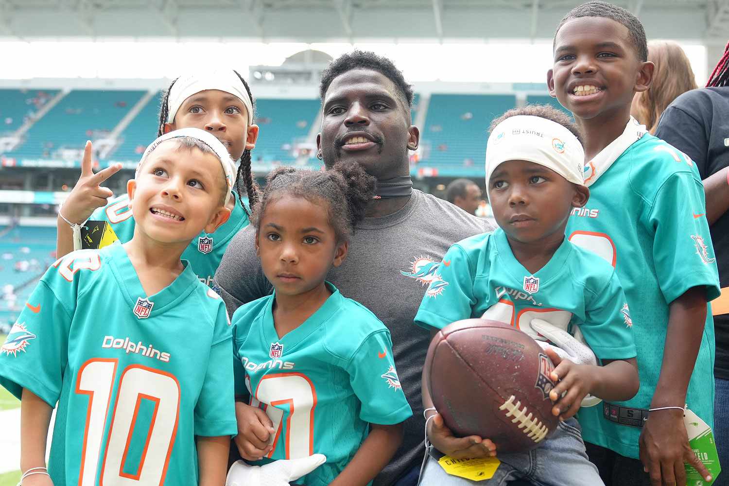 How many kids does Tyreek Hill have? A quick look at his family life!