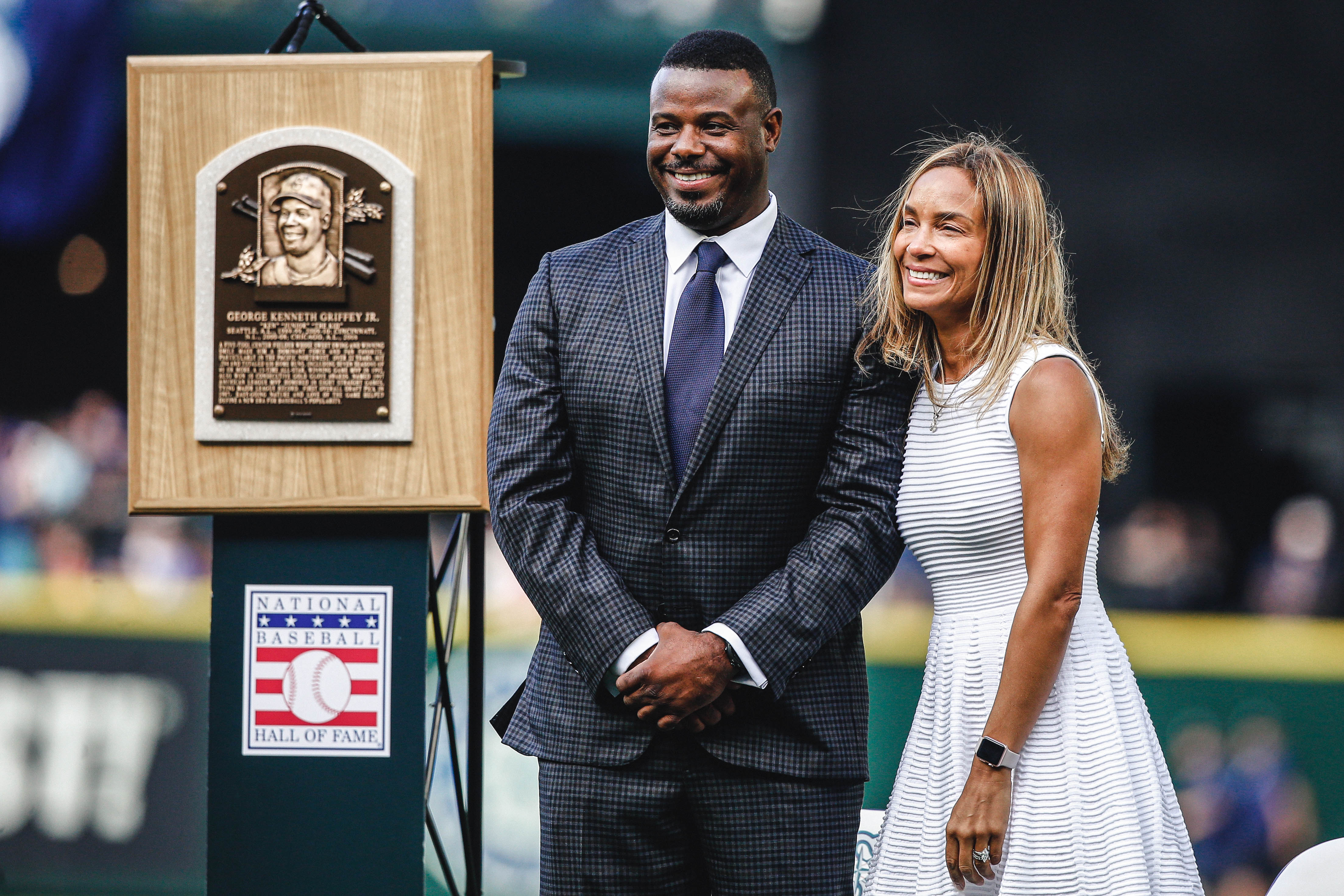 All About Ken Griffey Jr. and Wife: Their Love Story, Family, and More